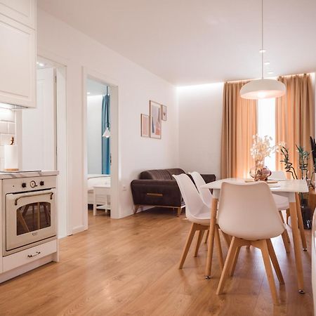 Tam Skanderbeg Square Serviced City Center Apartment No1 Τίρανα Εξωτερικό φωτογραφία