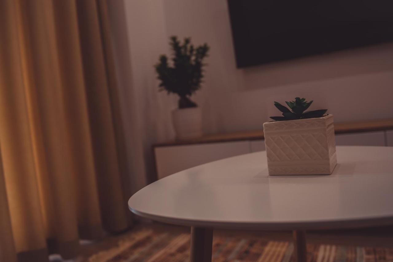Tam Skanderbeg Square Serviced City Center Apartment No1 Τίρανα Εξωτερικό φωτογραφία