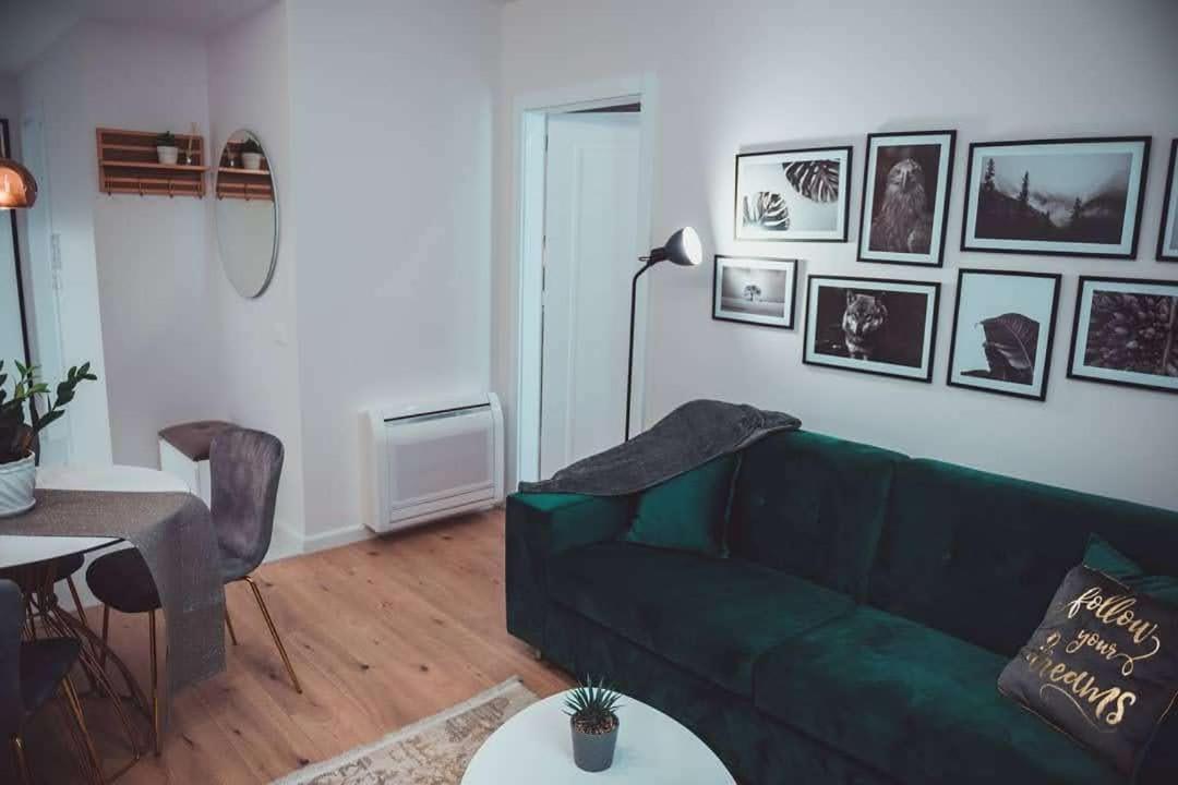 Tam Skanderbeg Square Serviced City Center Apartment No1 Τίρανα Εξωτερικό φωτογραφία